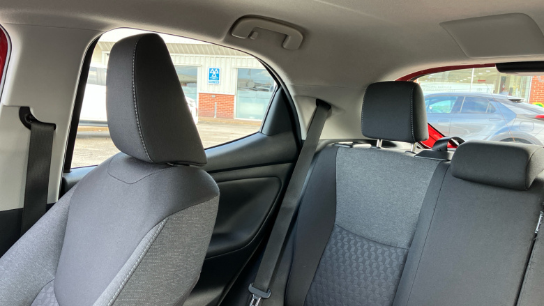 Toyota Yaris 1.5 Hybrid Icon 5dr CVT Hybrid Hatchback